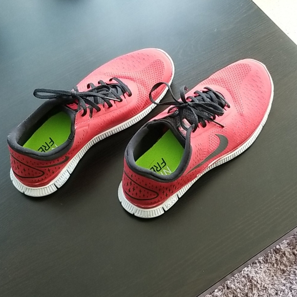 Nikes Free 4.0 V2 (Men's, Sz 11) - Picture 2 of 9